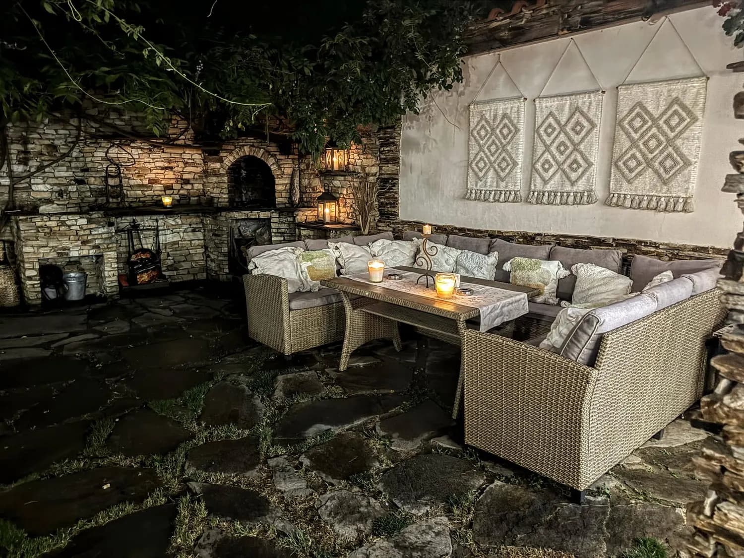 All the freedom of a villa. Every pleasure of the complex.